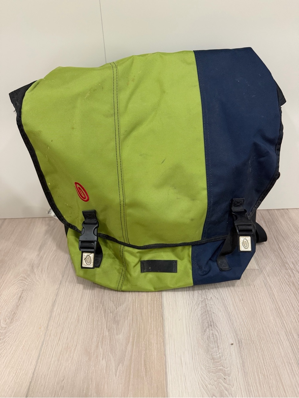 Timbuk2 Medio Backpack green Commuter Laptop Weather Proof Bag
